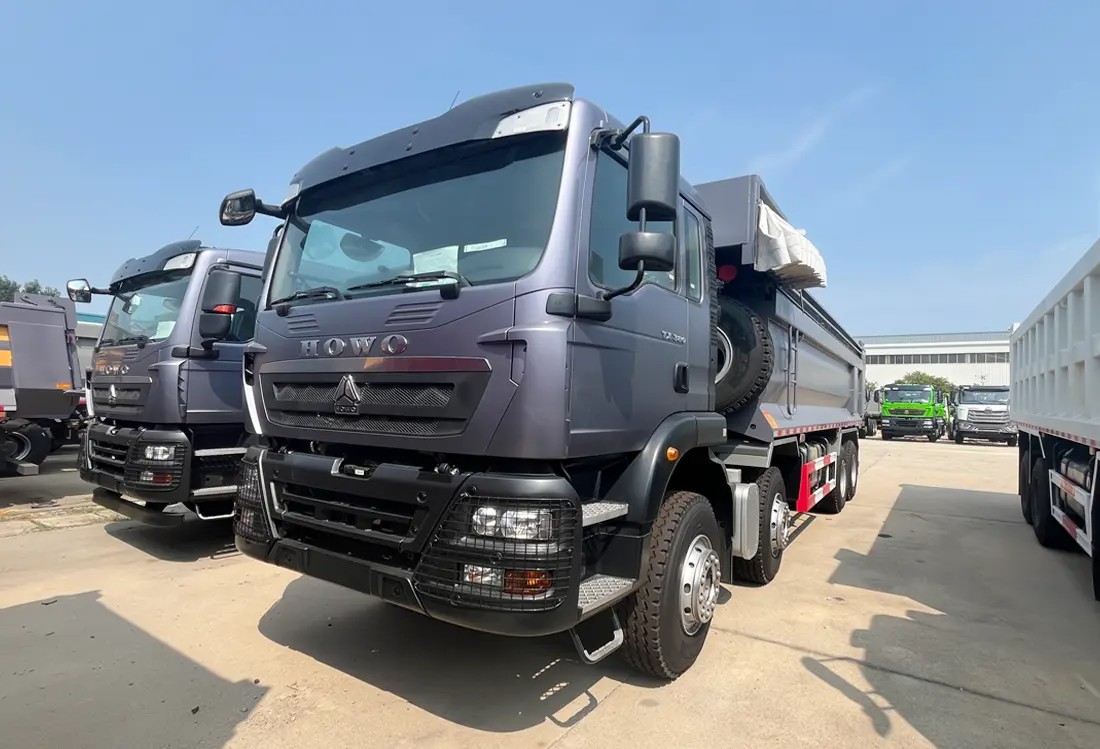 Sinotruk HOWO TX 380HP 8x4 Dump Truck With Tarp