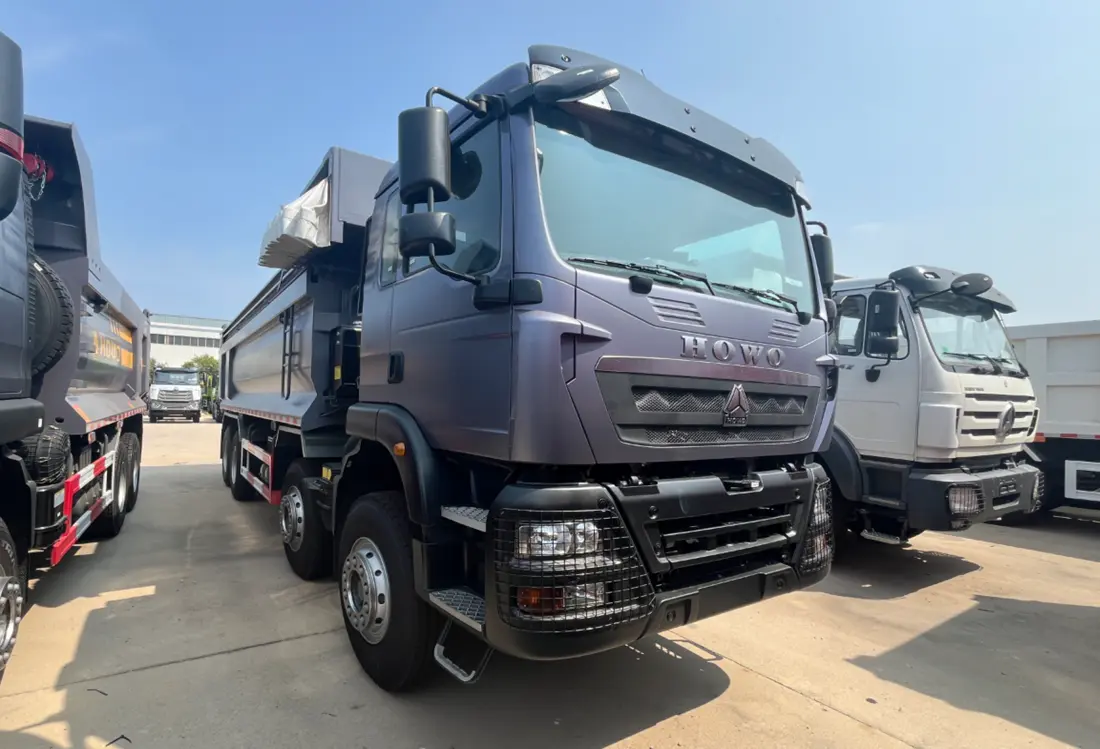 Sinotruk Howo TX 8X4 Dump Truck With Tarp