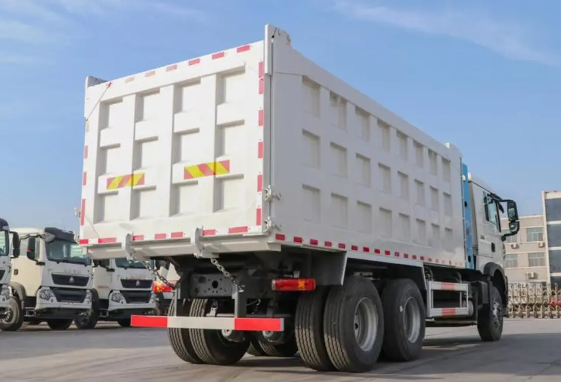 Sinotruk Howo TX CNG 6x4 Tipper Truck