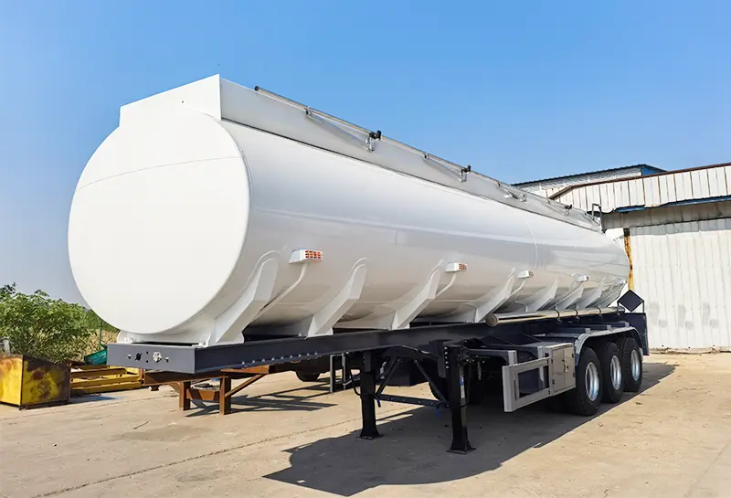Sinotruk Trailer Oil Tanker Truck