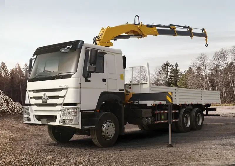 Sinotruk HOWO 7 6x4 Crane Truck
