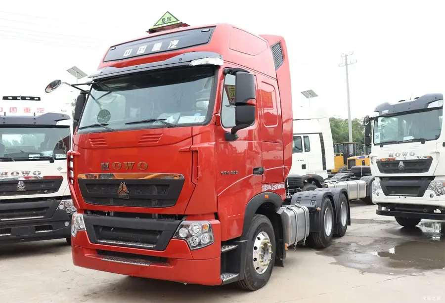 Sinotruk HOWO T7H Tractor Truck - ZZ4257V324HB1