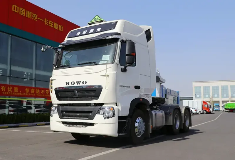 Sinotruk HOWO T7H Tractor Truck - ZZ4257V324HC1B