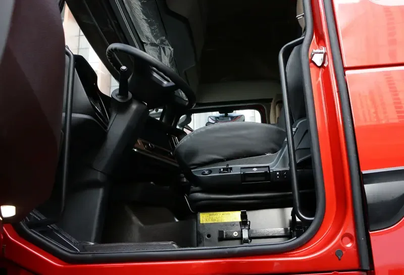 Spacious and comfortable cabin space
